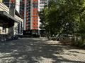 Свободное назначение, офисы, магазины и бутики, склады, общепит, салоны красоты, бани, гостиницы и зоны отдыха, медцентры и аптеки, образование, развлечения · 400 м² за 260 млн ₸ в Астане — фото 3