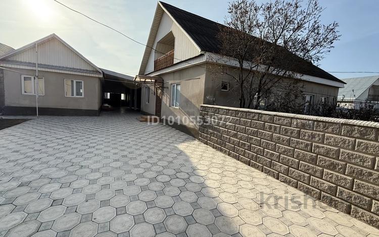Отдельный дом · 4 комнаты · 200 м², Мусабекова 169 за 35 млн ₸ в Мерке — фото 8