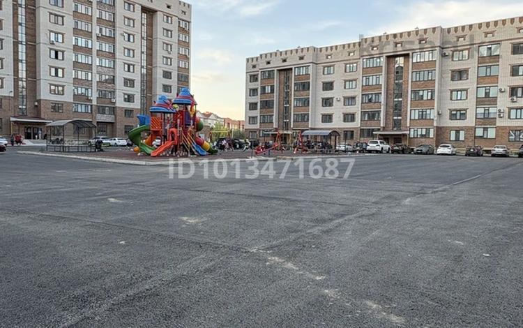3-комнатная квартира · 131.8 м² · 8/10 этаж, мкр. Алтын орда, Мустафы Шокая 19г за 33.5 млн ₸ в Актобе — фото 2