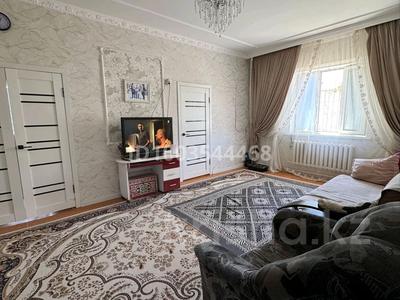 Жеке үй · 5 бөлме · 130 м² · 10 жүзд., Ынтымақ-3 9 — Коммунизм Жас Алаш көшесінің жақын., бағасы: 22 млн ₸ в 