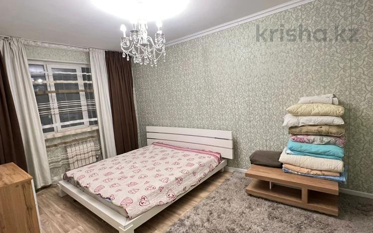 3-комнатная квартира, 76 м², 7/9 этаж помесячно, мкр Шугыла 341/3к2