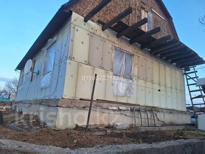 Отдельный дом · 4 комнаты · 100 м² · 6 сот., Сугыр алиулы 9 за 8 млн 〒 в Астане, р-н Байконур