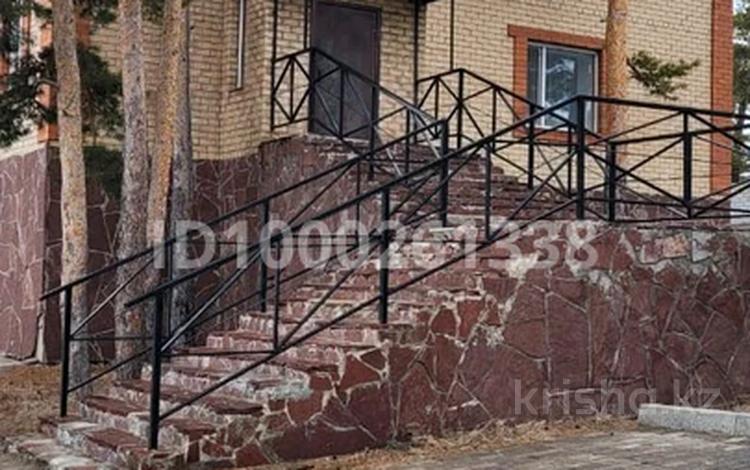 Жеке үй · 6 бөлме · 400 м², Абая 28, бағасы: 70 000 ₸ в Бурабае — фото 2