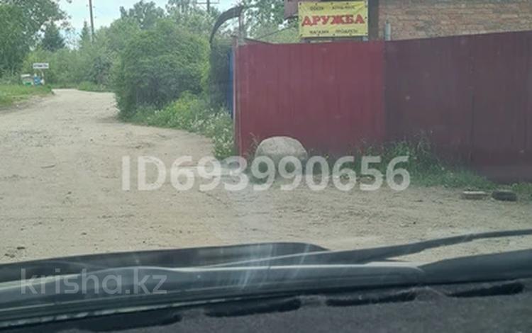 Дача · 1 комната · 20 м² · 10 сот., Первая улица 1 за 1.3 млн 〒 в Усть-Каменогорске — фото 3