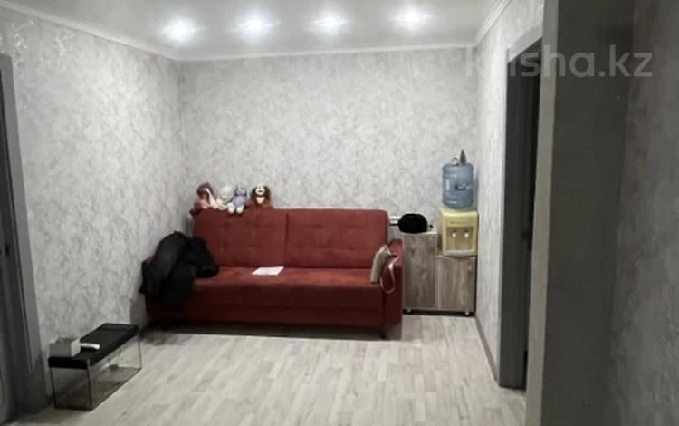 3-комнатная квартира, 42 м², 1/5 этаж, Нурсултана Назарбаева 28 за 16 млн 〒 в Павлодаре — фото 2