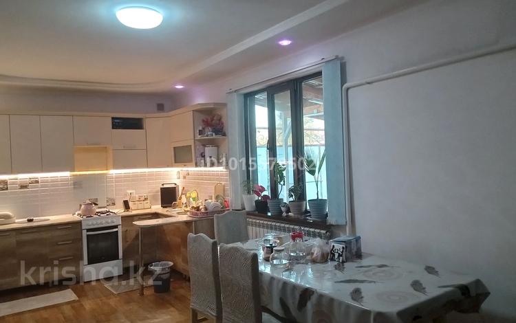 Отдельный дом · 3 комнаты · 100 м² · 5.5 сот., Касымбек — Центра за 16.5 млн ₸ — фото 2