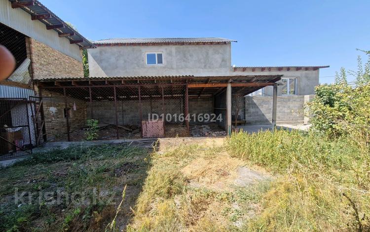 Жеке үй · 5 бөлме · 200 м² · 581 жүзд., 2пер Акылбекова 85, бағасы: 16 млн ₸ в Таразе — фото 2