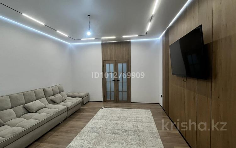 3-комнатная квартира · 102 м² · 2/9 этаж, мкр Юго-Восток, Таттимбета 40, 40/1, 41, 42 за 400 000 ₸ в Караганде, Казыбек би р-н — фото 2