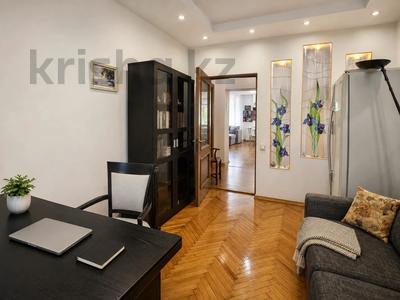 4-комнатная квартира · 99.8 м² · 4/4 этаж, Кунаева — Сердце Золотого Квадрата! за 115 млн ₸ в Алматы