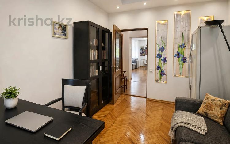 4-комнатная квартира · 99.8 м² · 4/4 этаж, Кунаева — Сердце Золотого Квадрата! за 115 млн ₸ в Алматы — фото 7