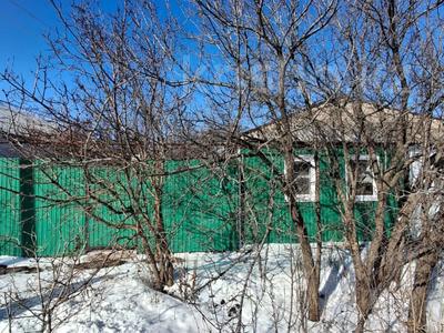 Отдельный дом · 2 комнаты · 46 м² · 4 сот., Чапаева — Район облбольница, Налоговый комитет за 14 млн ₸ в Уральске
