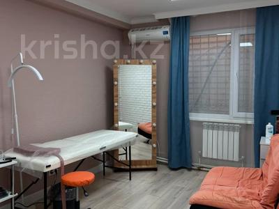 Свободное назначение, офисы, магазины и бутики, салоны красоты, фитнес и спорт, образование, развлечения, конференц-залы, кабинеты и рабочие места, студии · 40 м² за 400 000 ₸ в Алматы, Алмалинский р-н