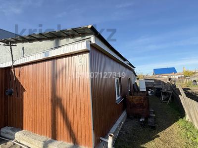 Отдельный дом · 3 комнаты · 72 м² · 10 сот., Ардагерлер 108 — Магазин Тройка,остановка,школа за 7.9 млн 〒 в Щучинске