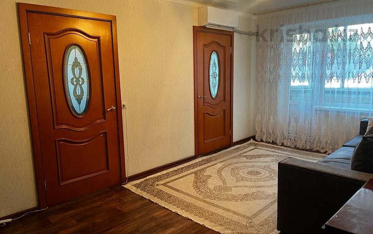 4-комнатная квартира, 62 м², 2/5 этаж, Толстого 88 за 19.8 млн 〒 в Павлодаре — фото 2