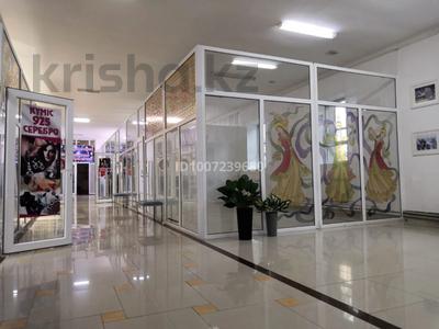 Офисы, магазины и бутики, образование, конференц-залы, кабинеты и рабочие места, студии · 30 м² за 165 000 〒 в Экибастузе