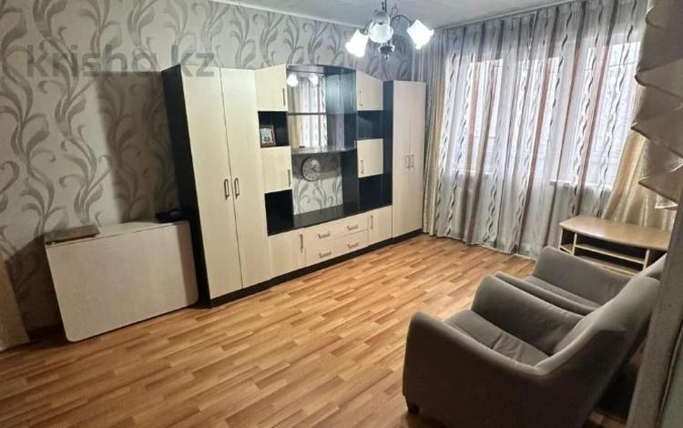 3-комнатная квартира · 59 м² · 3/5 этаж, Жамбыла Жабаева за 16 млн ₸ в Петропавловске — фото 2