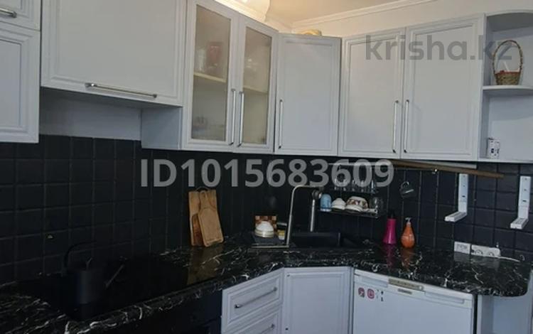 2-комнатная квартира · 52 м² · 4/9 этаж, Есенберлина 67а за 200 000 ₸ в Жезказгане — фото 2