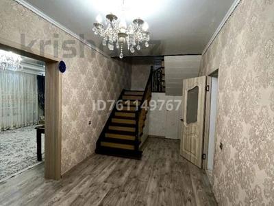 Отдельный дом · 4 комнаты · 190 м² · 4.5 сот., Нахимова — Жангелдина/кулумбетова за 38 млн ₸ в Актобе, мкр. Курмыш