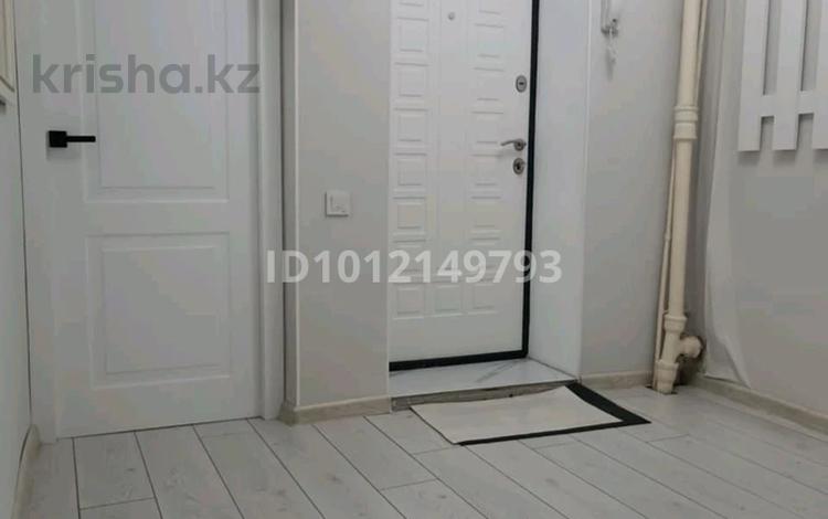 3-бөлмелі пәтер · 63 м² · 4/5 қабат, просп. Абая 202, бағасы: 28 млн ₸ в Таразе — фото 17