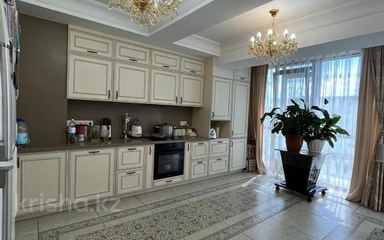 4-комнатная квартира · 165.9 м² · 4/10 этаж, Сатпаева 57/1 — Эту квартиру можно купить в ипотеку по ставке от 5,5% за 87 млн 〒 в Усть-Каменогорске — фото 8