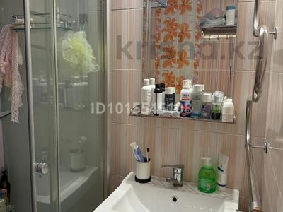 1-комнатная квартира · 43 м² · 2/5 этаж, мкр Самал-3, Достык 113 — Жамал Омарова за 250 000 ₸ в Алматы, Медеуский р-н