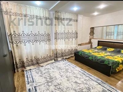 4-комнатная квартира · 120 м² · 1/5 этаж, 14-й мкр 25 — Берега И Астаны за 25 000 ₸ в Актау