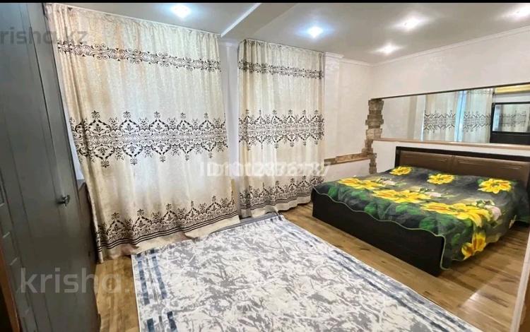 4-комнатная квартира · 120 м² · 1/5 этаж, 14-й мкр 25 — Берега И Астаны за 25 000 ₸ в Актау — фото 9