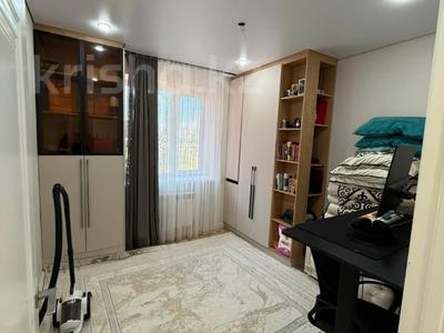 2-бөлмелі пәтер · 60 м² · 4/5 қабат, Алтын орда ш/а., бағасы: 25 млн ₸ в Актобе, мкр. Алтын орда