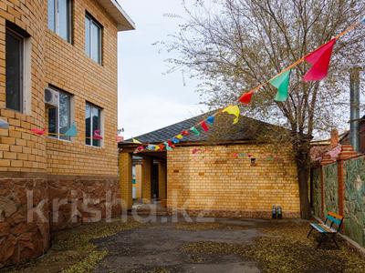 Жеке үй · 7 бөлме · 270 м² · 10 жүзд., Комсомольский ш/а., Айша биби 9 — Комсомольский, бағасы: 2.5 млн ₸ в Астане, Есильский р-н