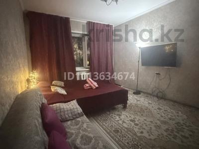 1-бөлмелі пәтер · 48 м² · 1/5 қабат, Сейфуллина — Макатаева, бағасы: 3 500 ₸ в Алматы