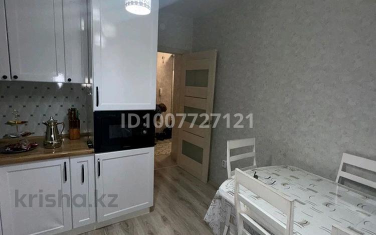 2-бөлмелі пәтер · 58.7 м² · 2/9 қабат, Микрорайон Береке, Микрорайон Береке — Назарбаева, Мира, бағасы: 32.5 млн ₸ в Костанае — фото 2