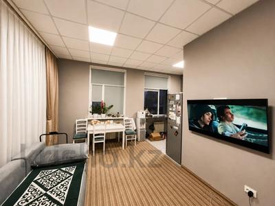 2-комнатная квартира · 56 м² · 8/8 этаж, Кайым Мухамедханов 21 — Срочноооо за 34 млн ₸ в Астане, Нура р-н