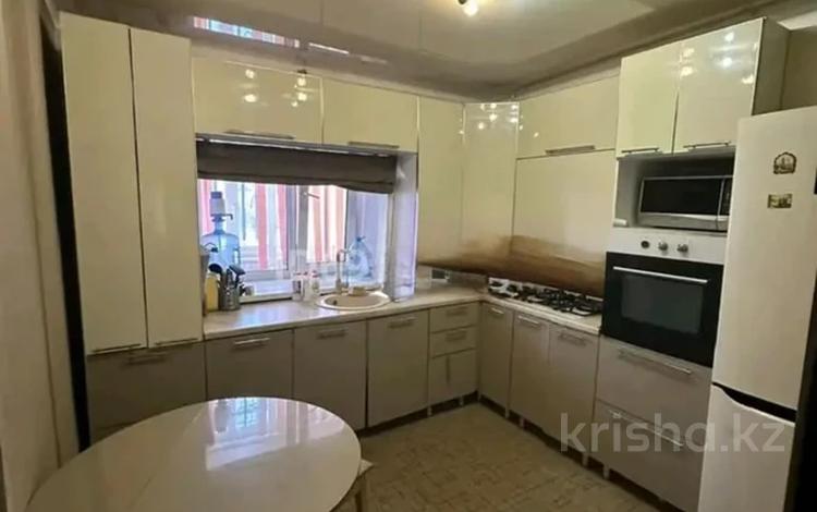 2-бөлмелі пәтер · 50 м² · 1/6 қабат, Сазды-1, Оспанова, бағасы: 16 млн ₸ в Актобе, Сазда-1 — фото 2