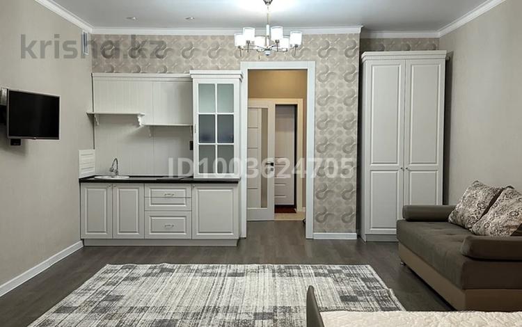 1-комнатная квартира · 46 м² · 8/9 этаж, Дюсенова 2/2 за 300 000 ₸ в Павлодаре — фото 3