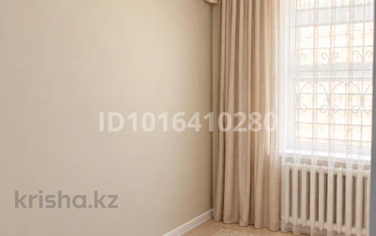 3-комнатная квартира · 77 м² · 1/3 этаж, Абая 59 за 24.7 млн ₸ в  — фото 4