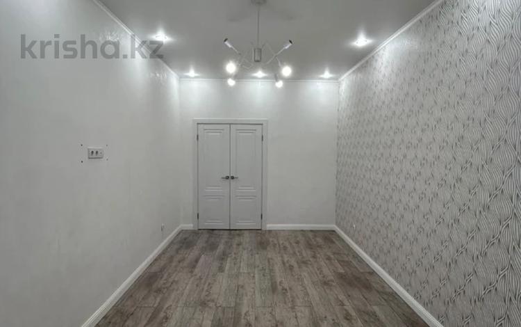 2-бөлмелі пәтер · 73.8 м² · 3/5 қабат, Алтын Орда, бағасы: 29 млн ₸ в Актобе — фото 3