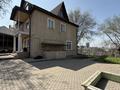 Отдельный дом · 3 комнаты · 220 м² · 10 сот., улица Домбыра 40 за 295 млн ₸ в Алматы, Медеуский р-н