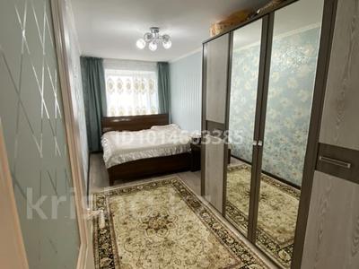 3-бөлмелі пәтер · 70 м² · 2/3 қабат, Б. Момышулы 42, бағасы: 15 млн ₸ в Зайсане