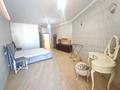 3-комнатная квартира · 250 м² · 5/9 этаж, мкр Юбилейный, Омаровой 37 за 650 000 ₸ в Алматы, Медеуский р-н — фото 5