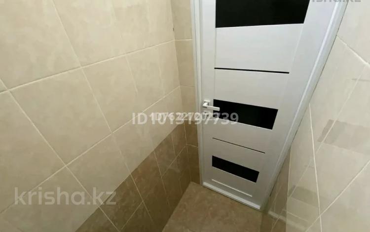 2-комнатная квартира · 44.3 м² · 5/5 этаж, 11-й микрорайон 165 за 16 млн ₸ в Шымкенте, Енбекшинский р-н — фото 2