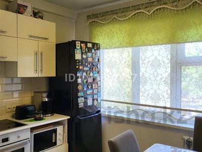 4-комнатная квартира · 85 м² · 3/5 этаж, Просп. Каныша Сатпаева 16/2 за 45 млн 〒 в Усть-Каменогорске, Ульбинский