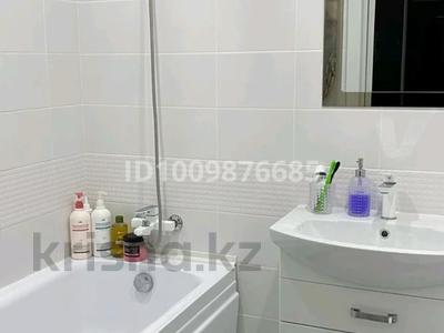 1-бөлмелі пәтер · 33 м² · 2/4 қабат, Жаңа қала ш/а., Бухар-Жырау 72 — 45й квартал, бағасы: 12 000 ₸ в Караганде, Казыбек би р-н