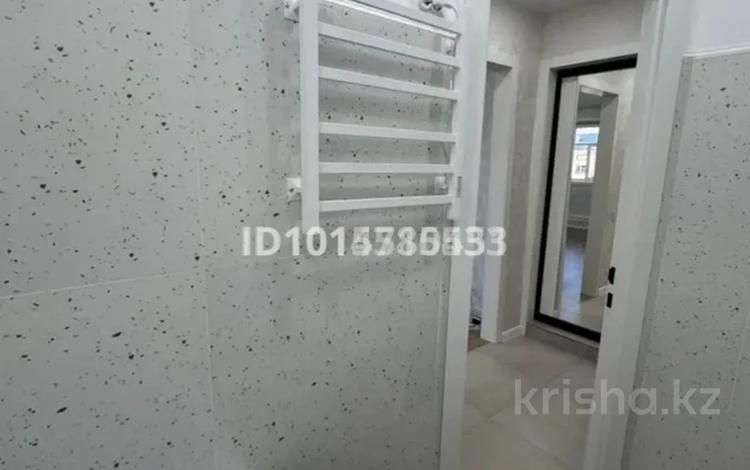1-комнатная квартира · 30 м² · 5/5 этаж, Строителей 22 за 100 000 ₸ в Аксу — фото 2