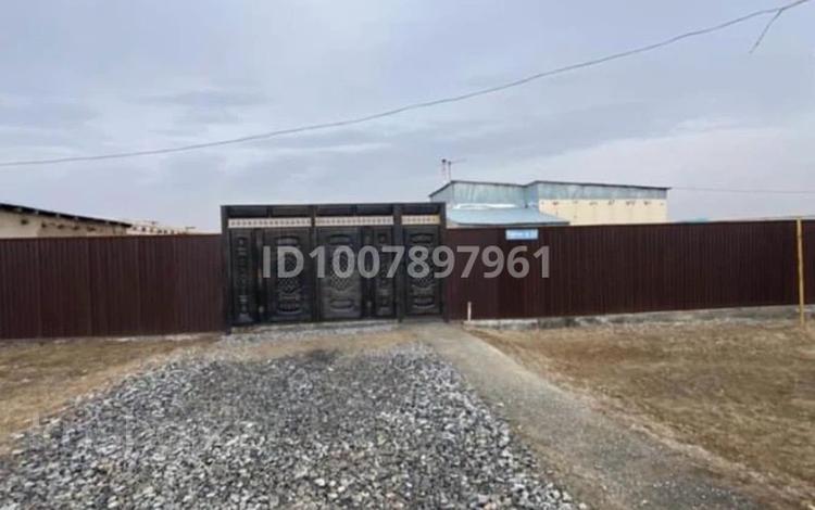 Отдельный дом · 2 комнаты · 40 м² · 10 сот., Талаптан 16 — Аль - фараби за 9 млн 〒 в  — фото 3