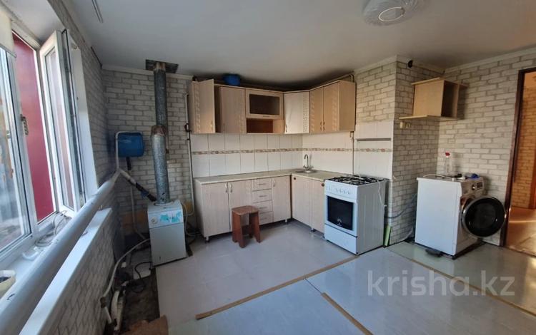 Жеке үй · 3 бөлме · 70 м² · 3.3 жүзд., Свободы, бағасы: 19 млн ₸ в Костанае — фото 2