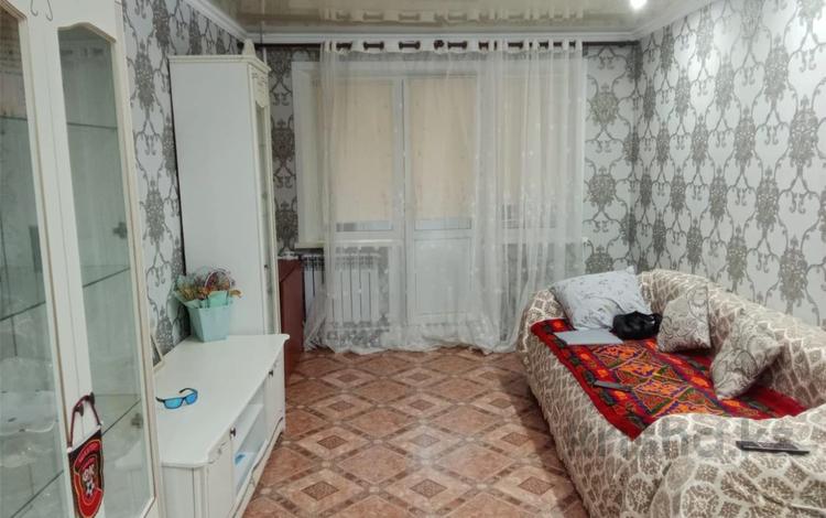 3-бөлмелі пәтер, 58 м², 3/5 қабат, Майкудук, 12й микрорайон, бағасы: 17 млн 〒 в Караганде, Алихана Бокейханова р-н — фото 3