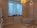 Жеке үй · 10 бөлме · 580 м² · 10 жүзд., Есенжанова 148, бағасы: 219 млн ₸ в Уральске — фото 33