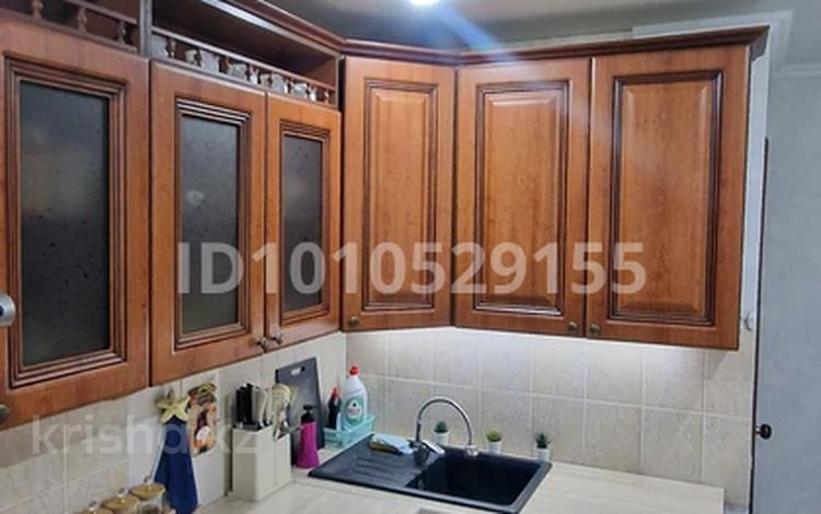 3-бөлмелі пәтер · 65 м² · 7/9 қабат, Валиханова 19 — Магазин Изюминка, бағасы: 25 млн ₸ в Петропавловске — фото 2