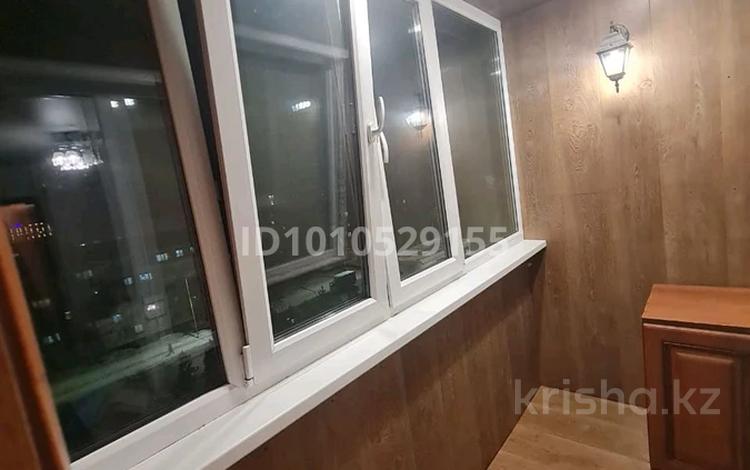 3-бөлмелі пәтер · 65 м² · 7/9 қабат, Валиханова 19 — Магазин Изюминка, бағасы: 27 млн ₸ в Петропавловске — фото 9