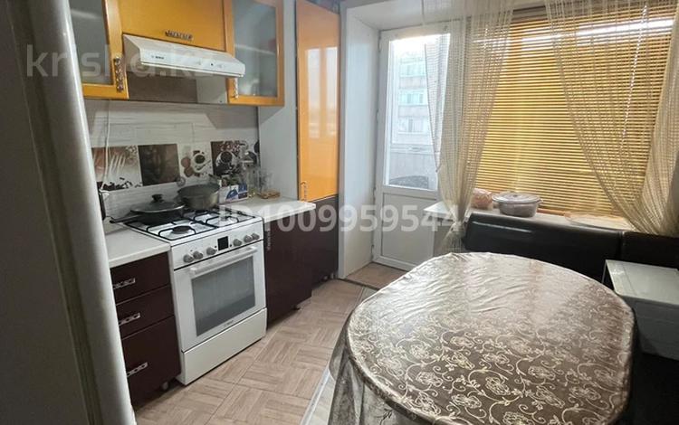 3-бөлмелі пәтер · 73.4 м² · 4/5 қабат, Ракымжан Кошкарбаева 113Б — ТД «Кристалл», спорт комплекс Бурабай, бағасы: 220 000 〒 в Кокшетау — фото 2